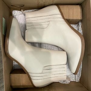 Steve Madden Leather Chandler Boots